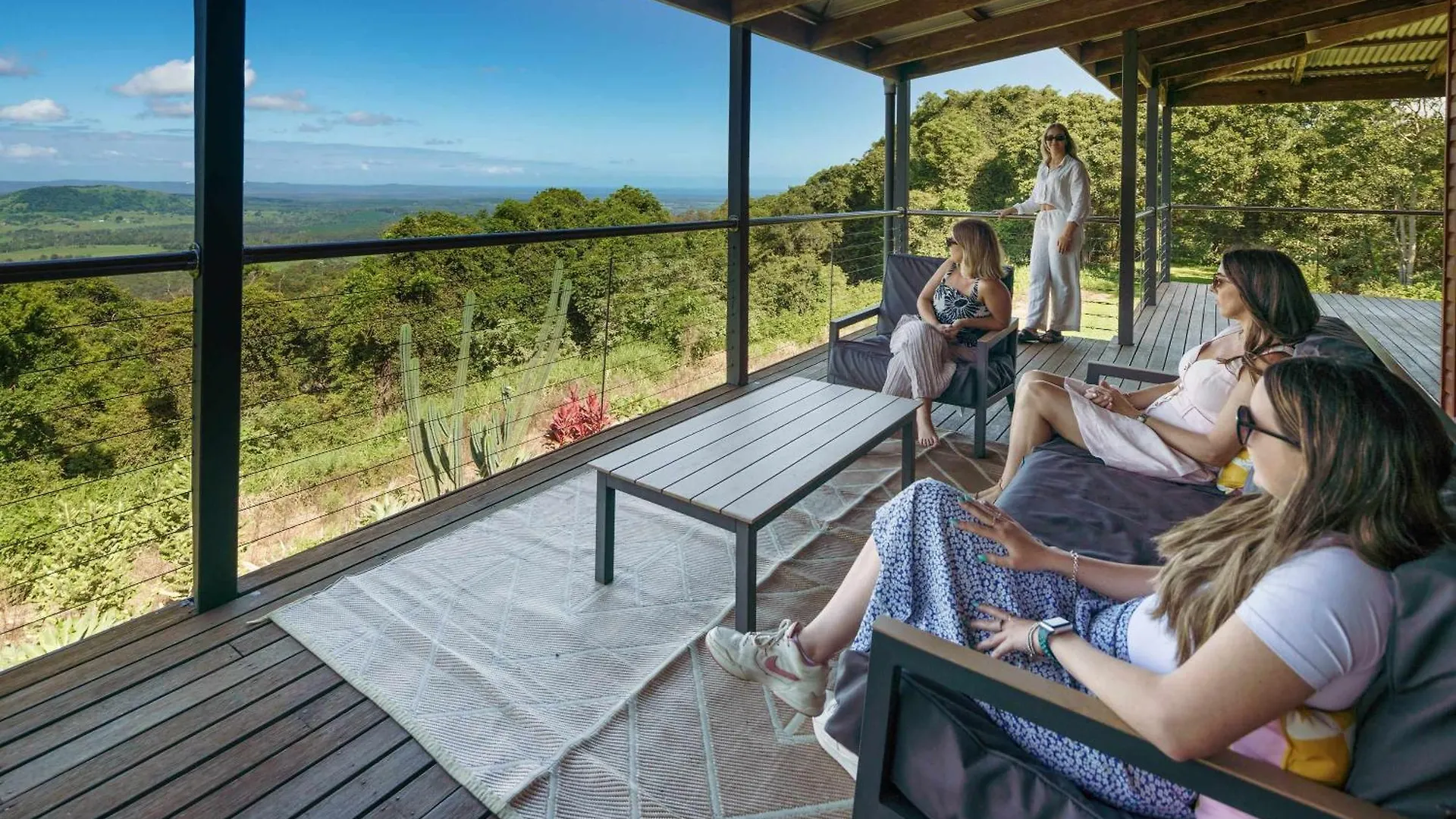 Mountain Retreat With Ocean Views And Fireplace Wolvi Holiday home